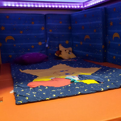 Unten die Kuschelhöhle